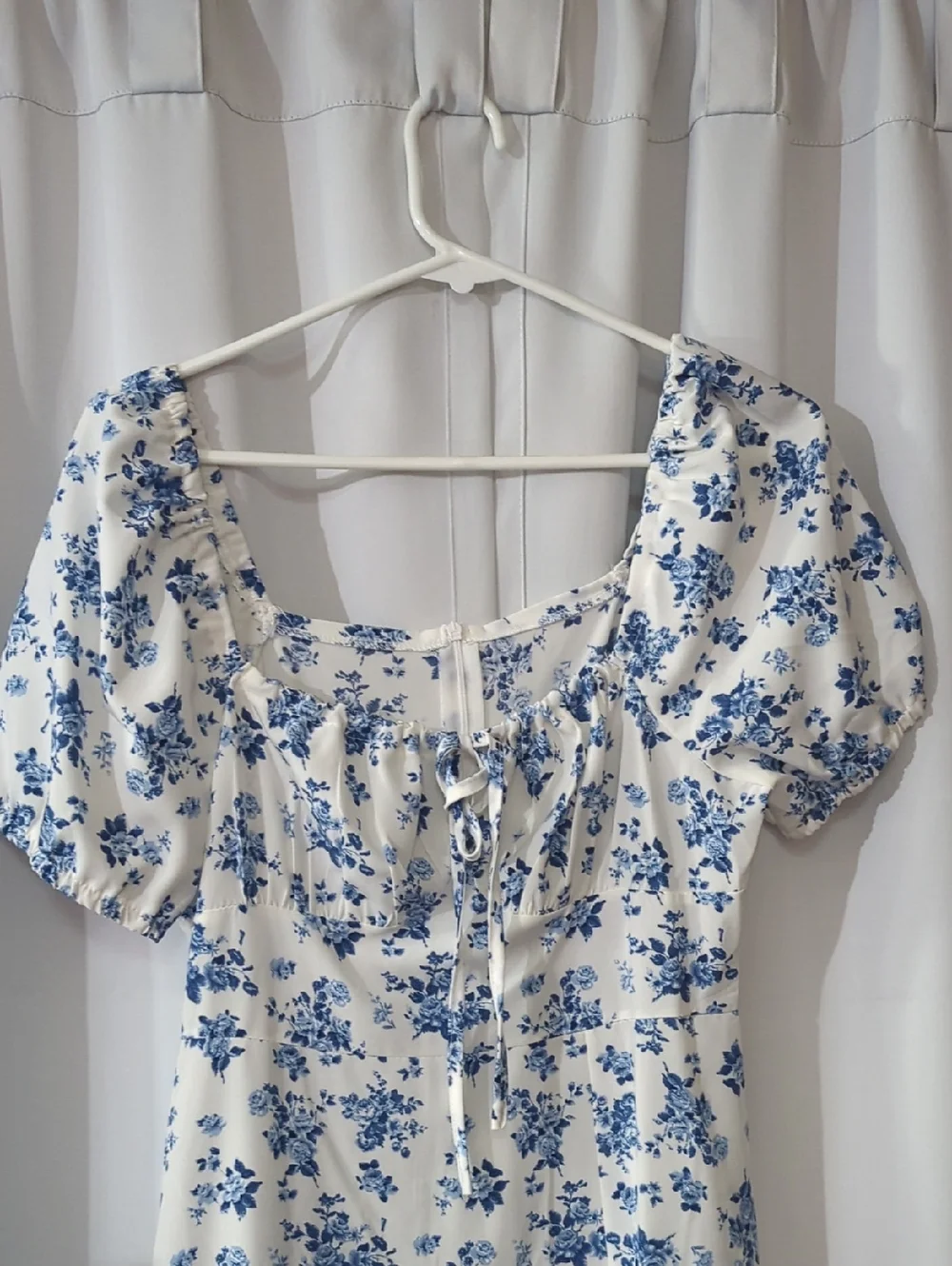 🌸 White & Blue Floral Off-Shoulder Maxi Dress 🌸Size Small | Never Worn - Picture 7 of 16